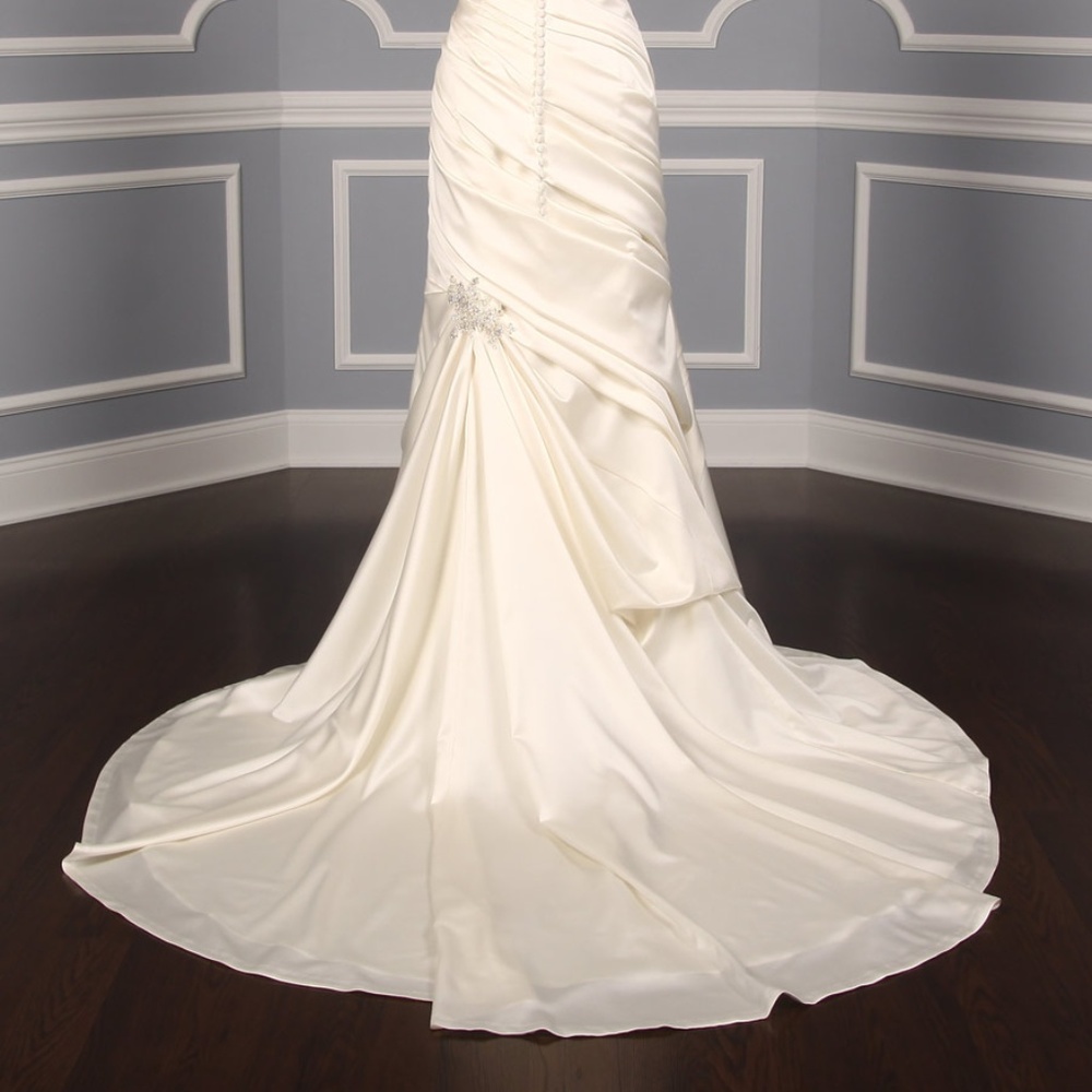 BRIDAL - Picture 5 of 5